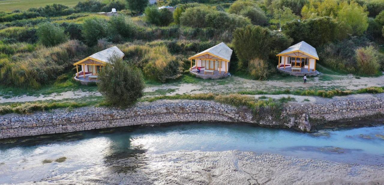The Indus River Camp Лех Екстериор снимка