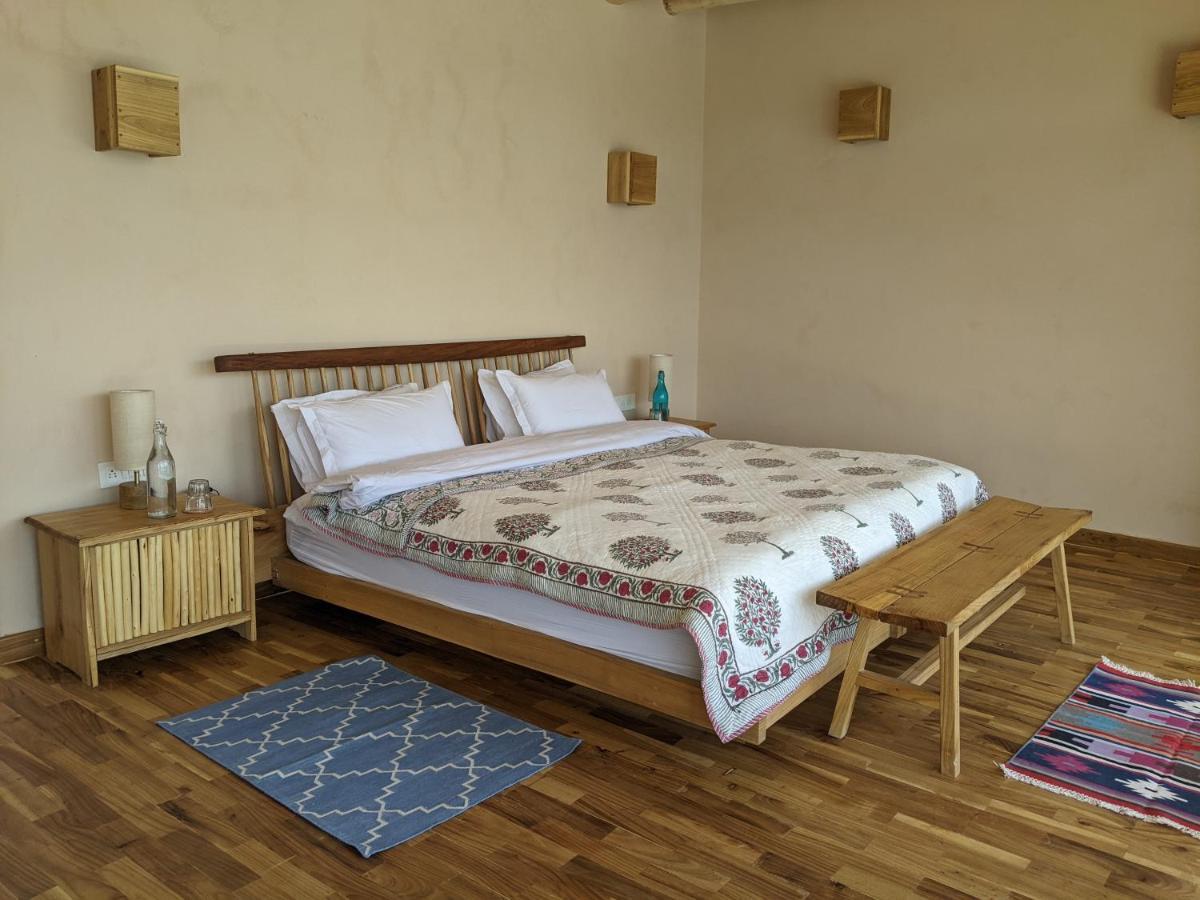The Indus River Camp Лех Екстериор снимка
