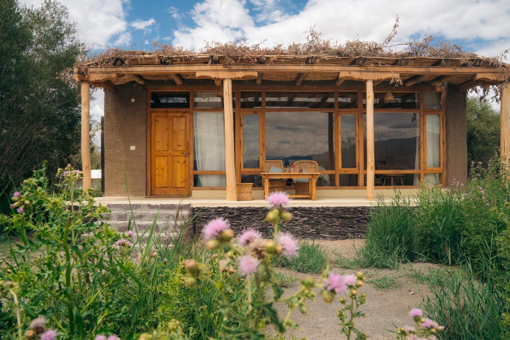 The Indus River Camp Лех Екстериор снимка
