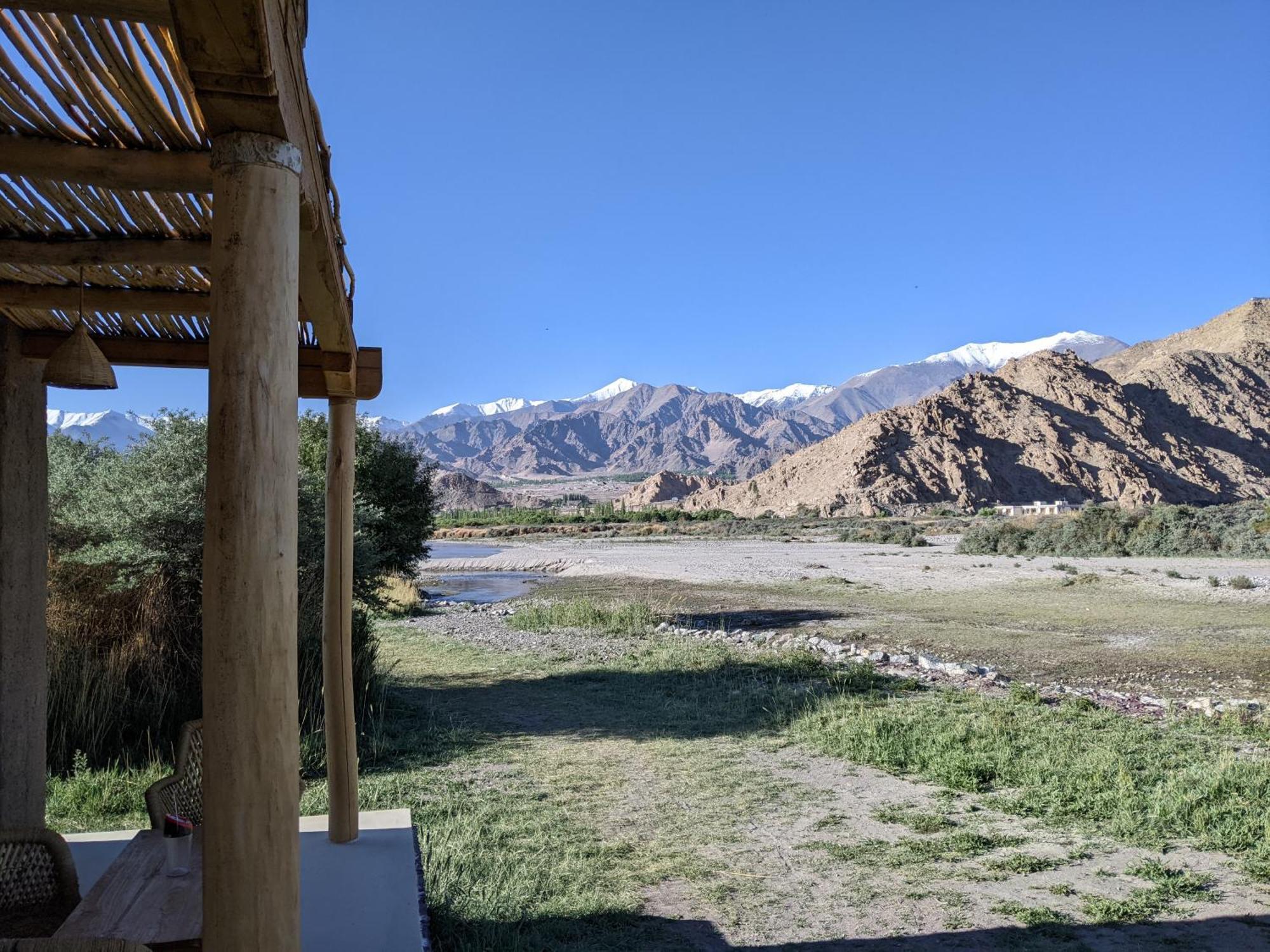 The Indus River Camp Лех Екстериор снимка