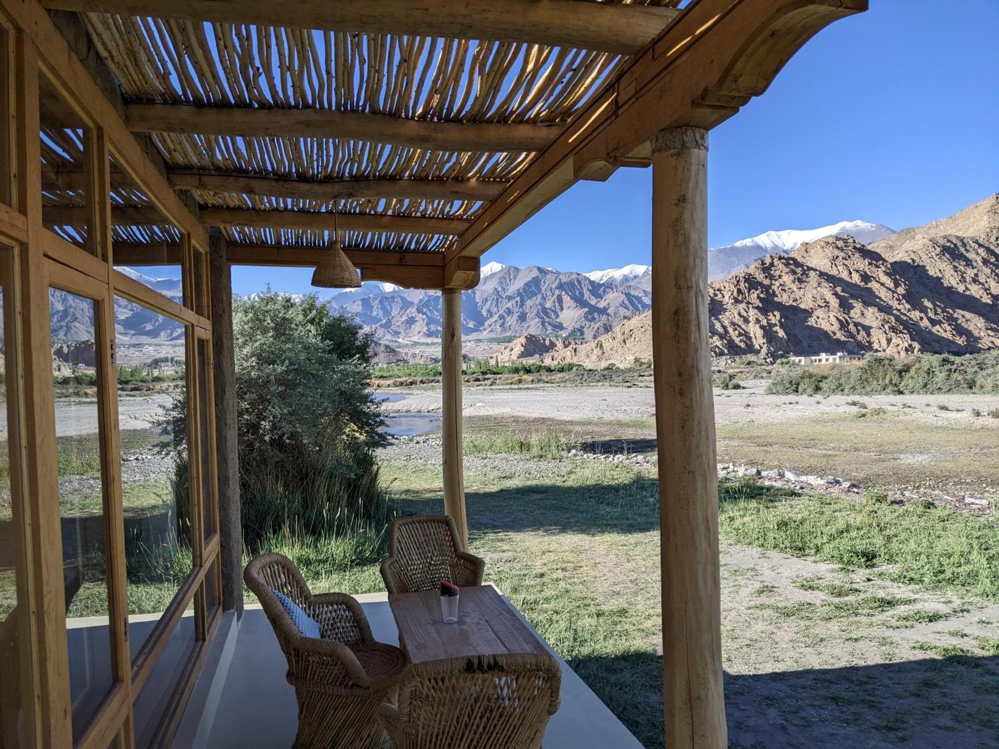The Indus River Camp Лех Екстериор снимка