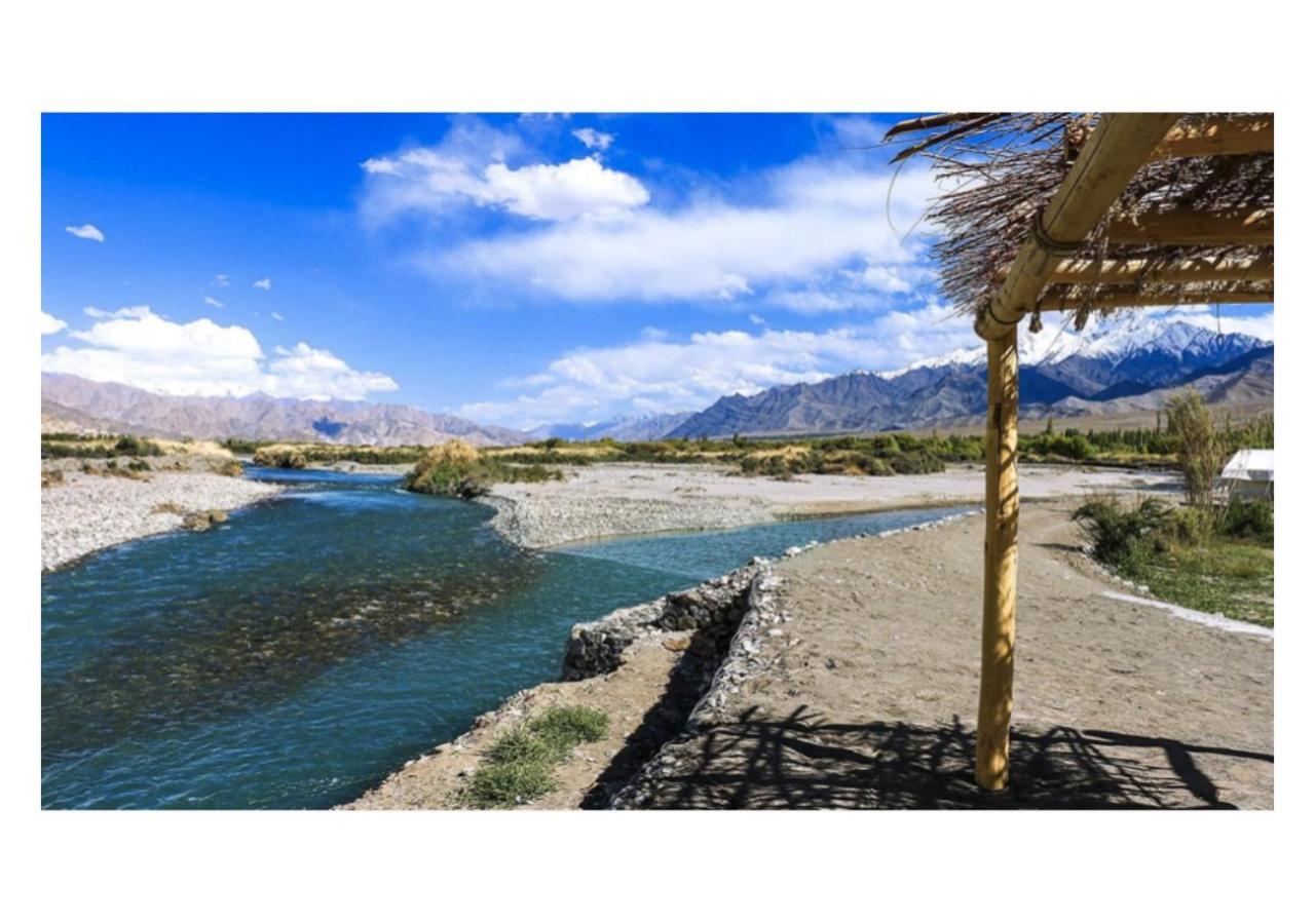 The Indus River Camp Лех Екстериор снимка